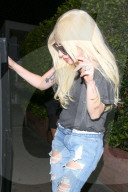 PEOPLE - Lady Gaga geht mit Löcher-Jeans zum Dinner
