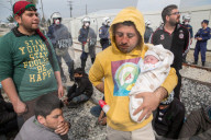 NEWS - Flüchtlinge an der griechisch-mazedonischen Grenze bei Idomeni
