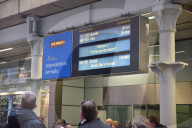 NEWS - Brüssel: Bahnreisende gestrandet in Europa
