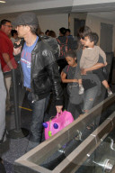 PEOPLE - Halle Berry und Olivier Martinez vereisen gemeinsam mit den Kindern