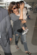PEOPLE - Halle Berry und Olivier Martinez vereisen gemeinsam mit den Kindern