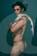 PEOPLE - Stars posieren splitternakt für die Kampagne "Fishlove"