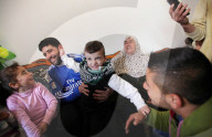 NEWS - Kriegsverletzer "Ronaldo-Bub" ist wieder daheim in West Bank