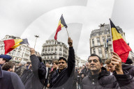 NEWS - Terror in Brüssel: Schweigeminute und Blumen für die Opfer