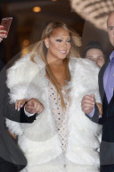 PEOPLE - Miss Polyester: Mariah Carey im "Fluff-Puff" Mantel in London unterwegs