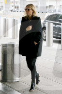 PEOPLE - Gwyneth Paltrow eingepackt in New York unterwegs