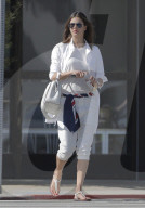 PEOPLE - Alessandra Ambrosio geht shoppen