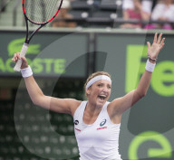 NEWS - Tennis Miami: Timea Bacsinszky spielt sich ins Halbfinale