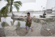 REPORTAGE - Indonesien: Trinkwassermangel wegen steigendem Meeresspiegel auf Kutubdia