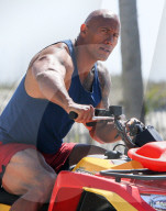 PEOPLE - Dreharbeiten zu 'Baywatch' 
