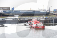 NEWS - Explosion auf Tankschiff im Duisburger Hafen