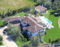 EXKLUSIV - Lamar Odom wohnt neben Khloe Kardashian