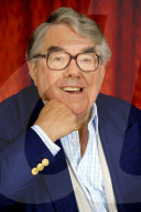 PEOPLE - Ronnie Corbett ist im Alter von 85 Jahren gestorben