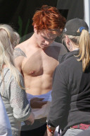 EXKLUSIV - KJ Apa bei Dreharbeiten zu 'Riverdale'