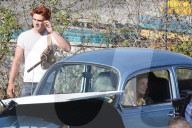 EXKLUSIV - KJ Apa bei Dreharbeiten zu 'Riverdale'