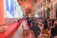 PEOPLE - Wien: Promis feiern am Filmball 