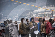 NEWS - Italien: Flüchtlinge sind in Salerno angekommen