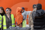 NEWS - Italien: Flüchtlinge sind in Salerno angekommen