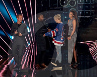 PEOPLE - iHeart Radio Music Awards: Justin Bieber auf der Bühne