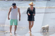 EXKLUSIV - Camille Grammar mit einem 'Mystery Man' am Beach von Malibu