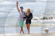 EXKLUSIV - Camille Grammar mit einem 'Mystery Man' am Beach von Malibu