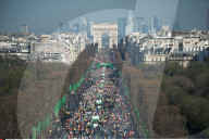 NEWS - Frankreich: Marathon durch Paris