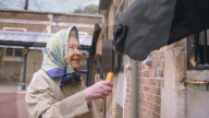 PEOPLE - Queen Elizabeth 90. Geburtstag - Ein Herz für Tiere