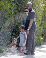 EXKLUSIV - Happy Family: Kim Kardashian und Kanye West mit North am Farmers Market
