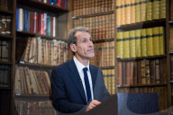 PORTRAIT -  Michael Lynton 
