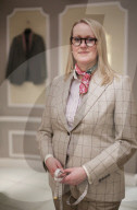 NEWS - Die erste Schneiderin an Saville Row in London