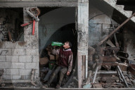 REPORTAGE - Gaza Konflikt: 13 jährige Debes Talati arbeitet für seinen Vater in Gaza-Stadt