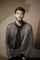 PORTRAIT - Liam Hemsworth 