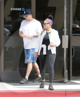 PEOPLE - Frisch verlobt: Blac Chyna und Rob Kardashian auf dem Weg zur Bank