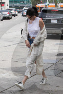 PEOPLE - Kendall Jenner trägt keinen BH