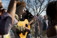 NEWS - US Wahlen: Das Volk demonstriert "Pro & Kontra" Trump