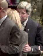 EXKLUSIV - Was macht Maria FurtwŠngler mit John Kerry in New York?