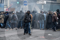NEWS - Paris: Massive Auseinandersetzungen bei Demo gegen Arbeitsrechtsreform