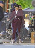 PEOPLE - Jon Hamm trŠgt schweres GeschŸtz bei den Dreharbeiten zu "Baby Driver"