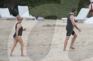 EXKLUSIV - Hugh Jackman und Deborra-Lee Furness am Beach von St. Barts