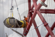 FEATURE - Olympiaturm wird zu Riesenrutsche umgebaut
