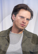 PORTRAIT - Sebastian Stan