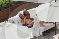 EXKLUSIV - Schwangere Audrina Patridge lässt die Seele am Pool hängen
