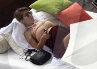 EXKLUSIV - Schwangere Audrina Patridge lässt die Seele am Pool hängen