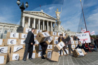 NEWS - Protestaktion gegen Verschärfung des Asylrechts