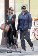 PEOPLE - Christy Turlington mit Freund Edward im Soho unterwegs