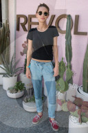 PEOPLE - Coachella Tag 2: Promis feiern an der Revolve Party