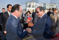 NEWS - Kairo: François Holland empfangen von Präsident Al-Sisi