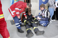 FEATURE - Einsatz bis zur Erschöpfung am "Firefighter Stairrun" in Berlin