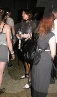 PEOPLE - Bella Thorne feiert ausgelassen am Coachella