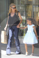 PEOPLE - Heidi Klum und Klein Lou beim shoppen im Bloomingdales